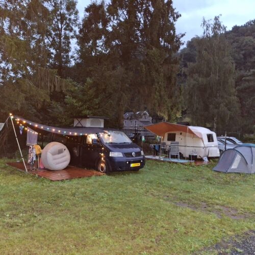 Kampeerplaats camper