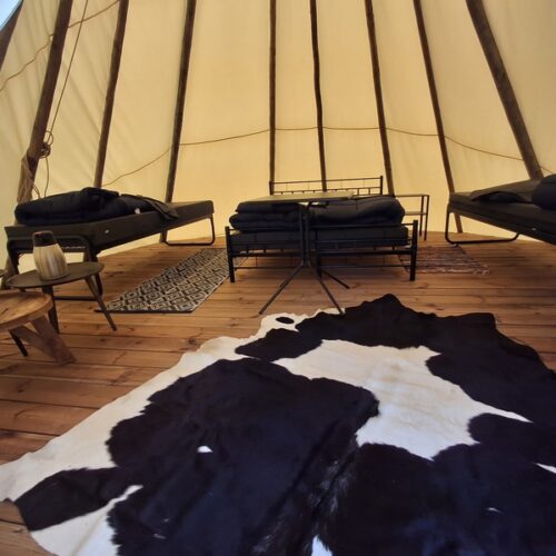 Tipi tent